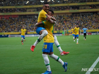 브라질, 우루과이 4-1 꺾고 WC 남미예선 1위 질주 - 토토피아